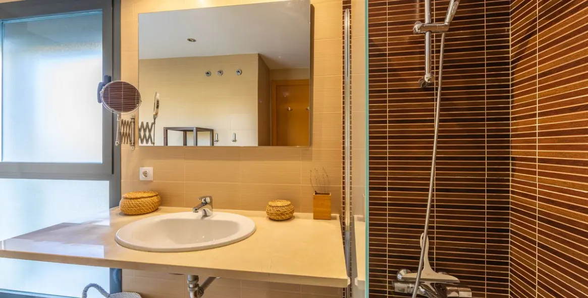 Sale of penthouse in Casares Playa 43