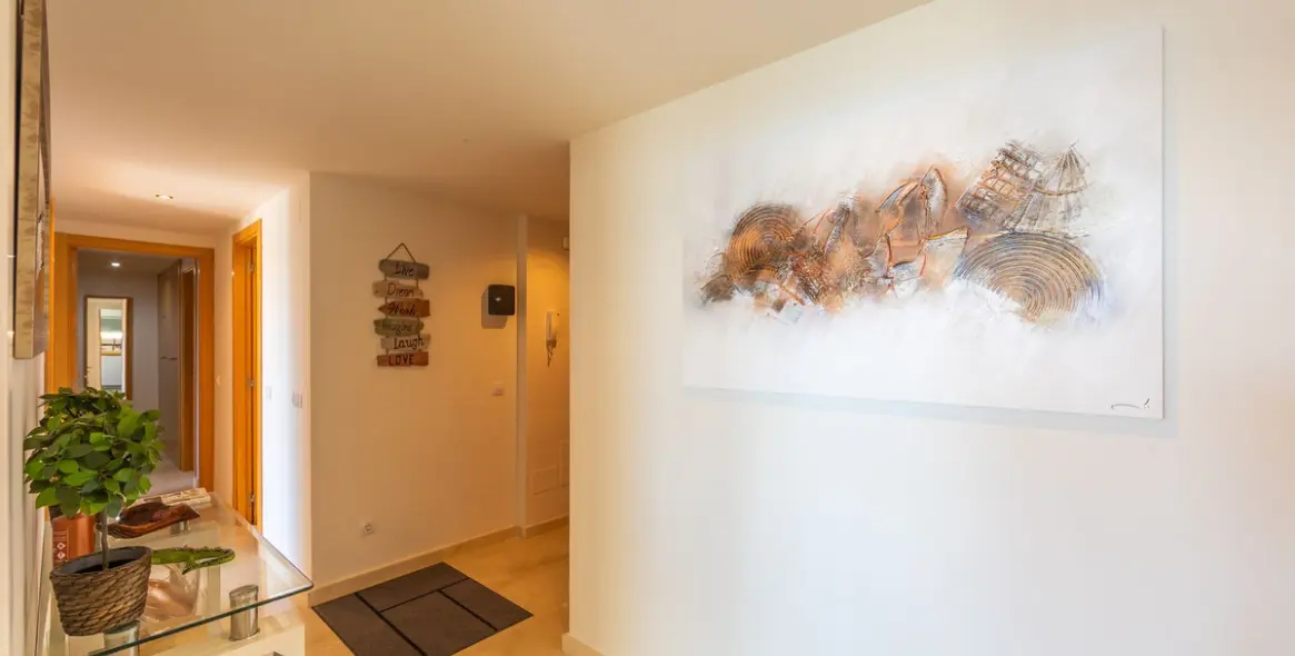 Sale of penthouse in Casares Playa 66