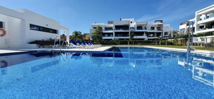 Sale of ground floor apartment in Bel Air 1