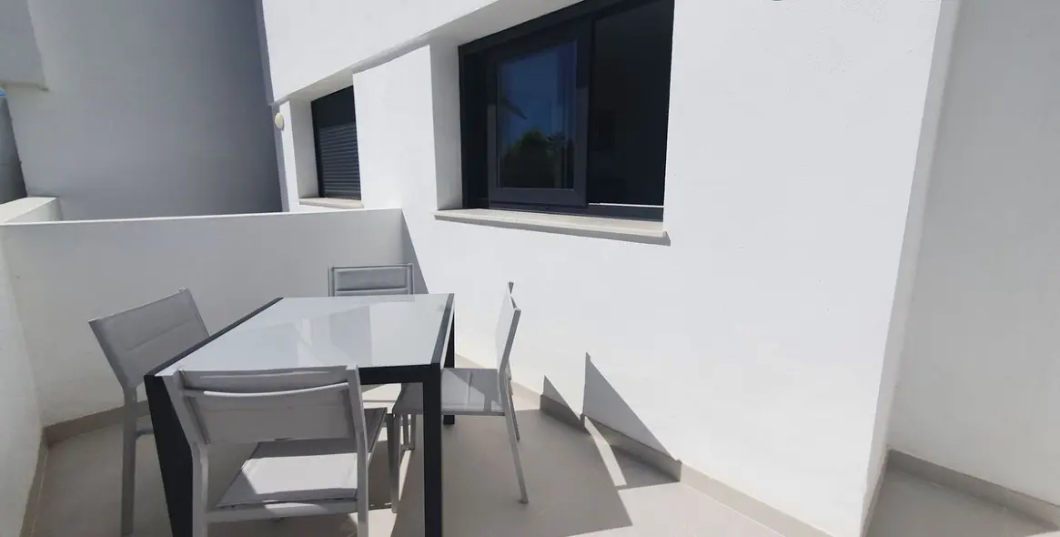 Sale of ground floor apartment in Bel Air 6