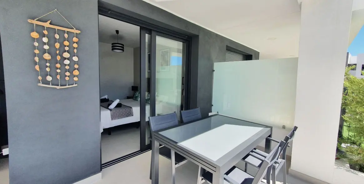 Sale of ground floor apartment in Bel Air 17