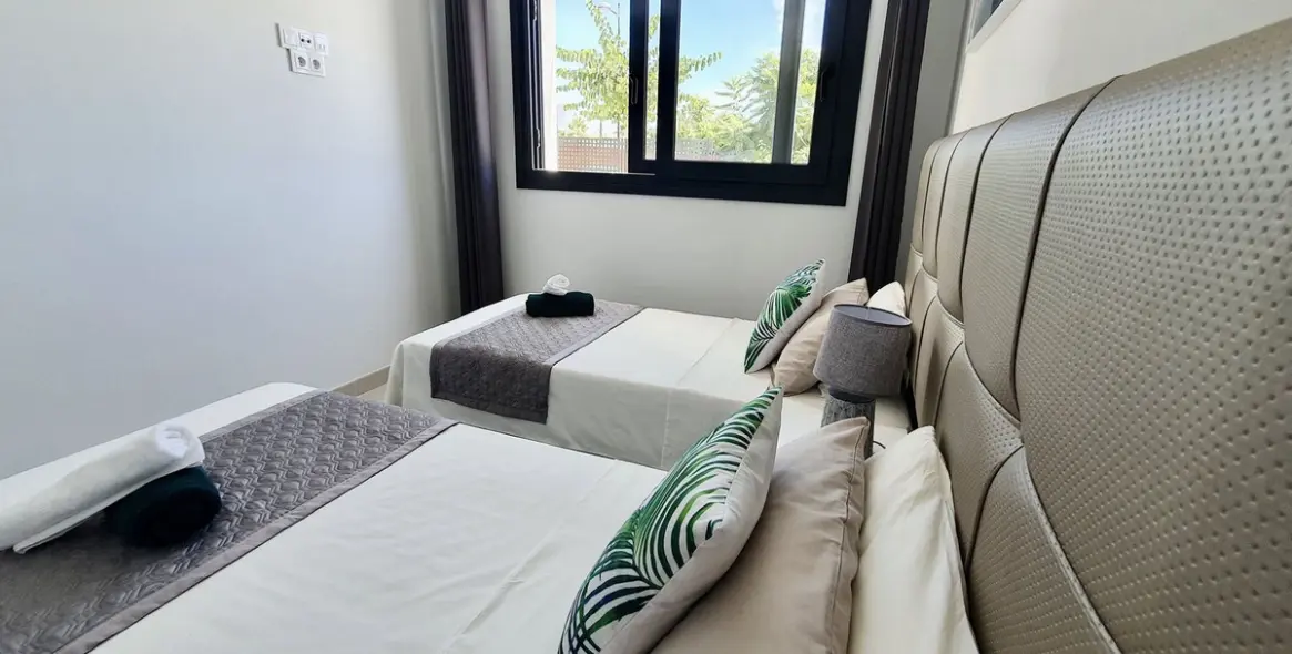 Продажа апартаментов на первом этаже в Bel Air 32