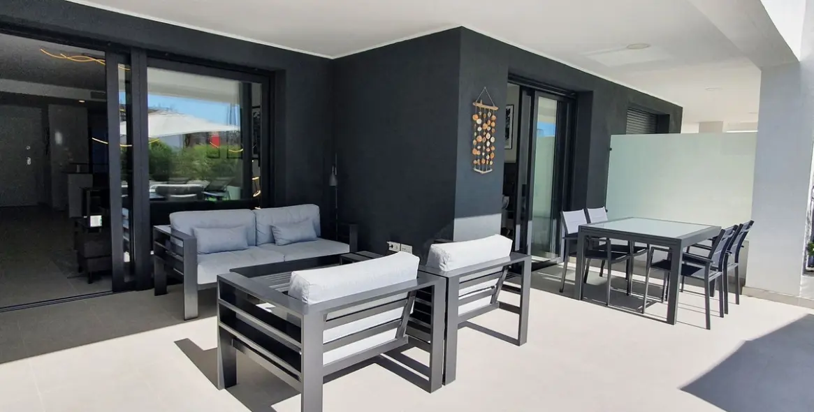 Продажа апартаментов на первом этаже в Bel Air 34