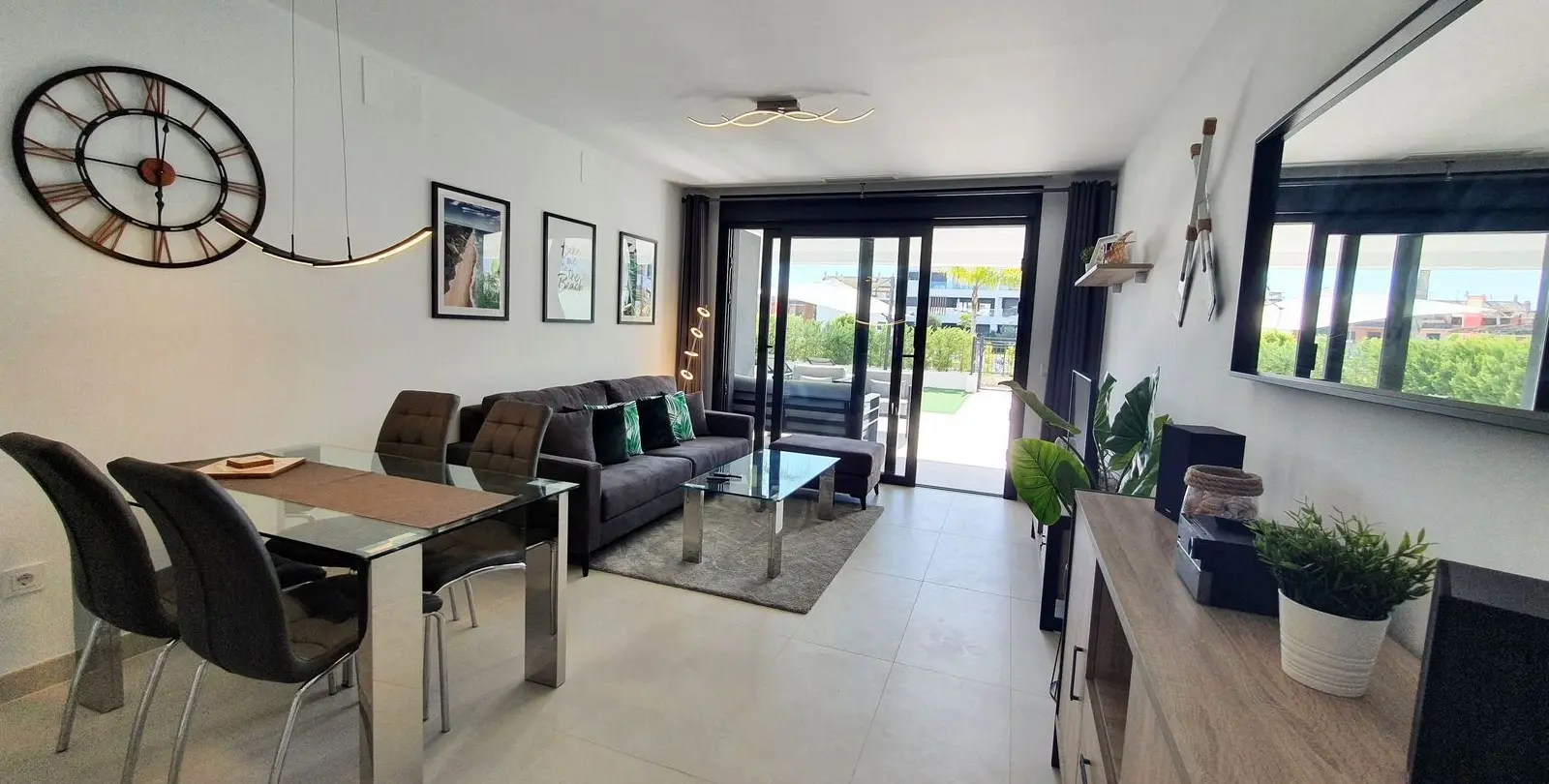 Venta de apartamento en planta baja en Bel Air 2