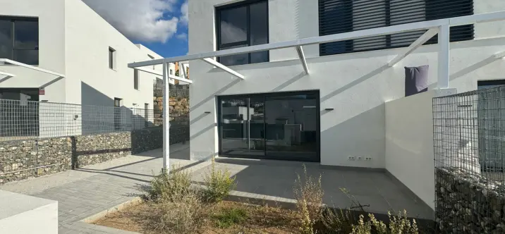 Venta de casa pareada en Riviera del Sol 0