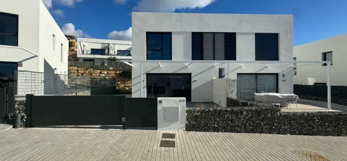 Venta de casa pareada en Riviera del Sol 1