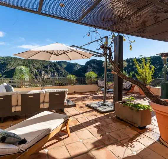 Sale of townhouse in Benahavís