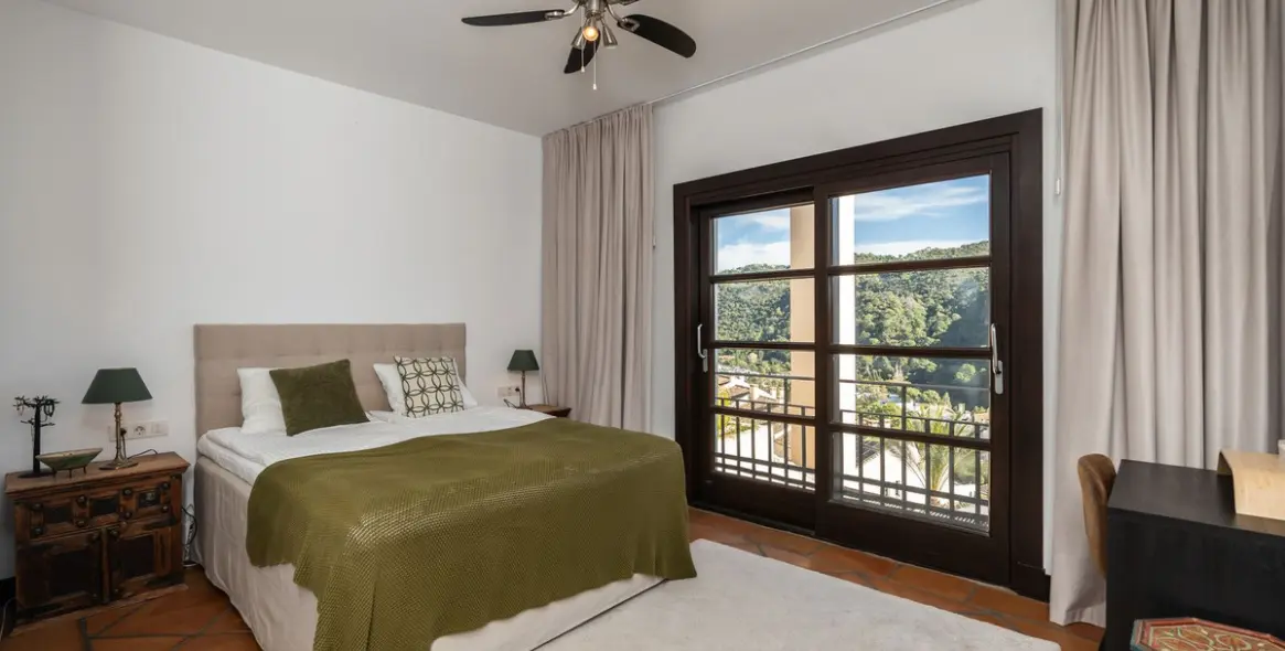 Продажа таунхауса в Benahavís 23