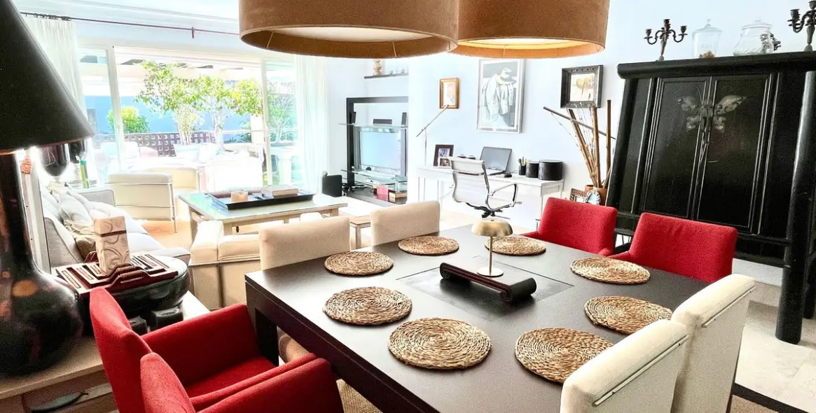 Продажа апартаментов на среднем этаже в Río Real 7