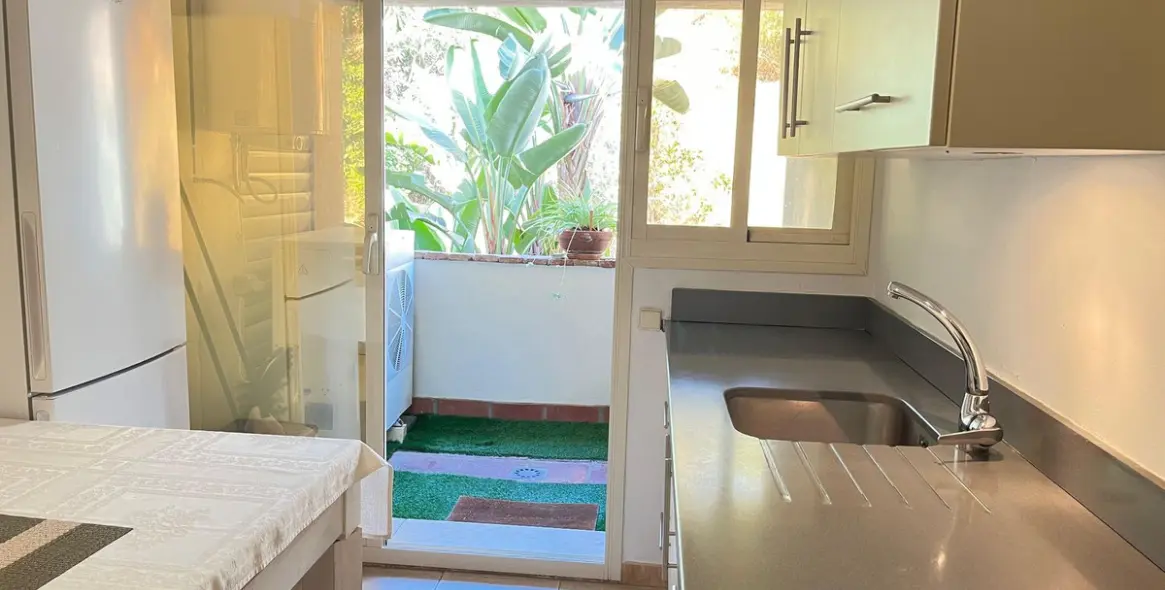 Продажа апартаментов на среднем этаже в Río Real 15