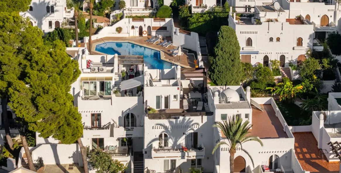 Продажа таунхауса в Nueva Andalucía 1