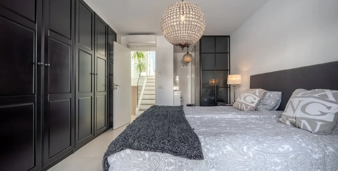 Sale of semi-detached house in Marbella 21