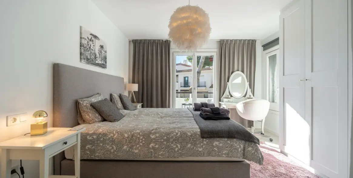 Sale of semi-detached house in Marbella 26