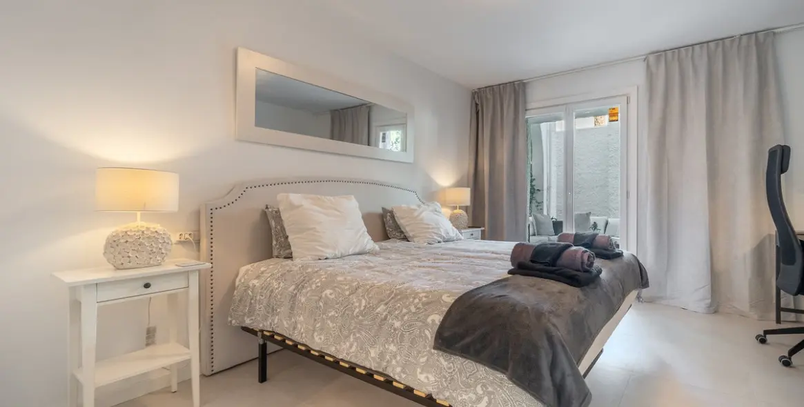 Sale of semi-detached house in Marbella 32