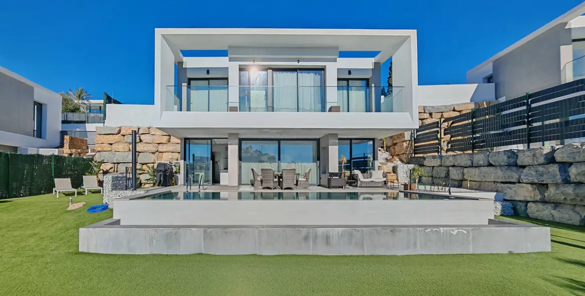 Sale of detached villa in Valle Romano 2