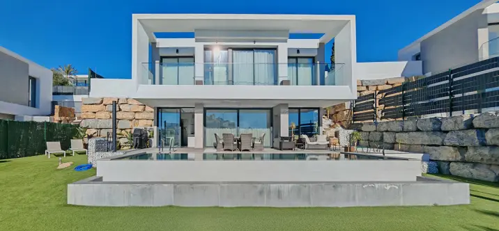 Sale of detached villa in Valle Romano 1