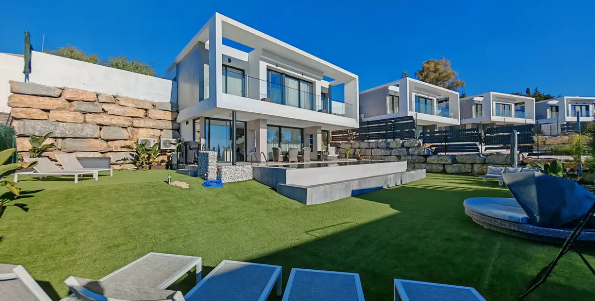 Продажа  отдельно стоящей виллы в Valle Romano 22