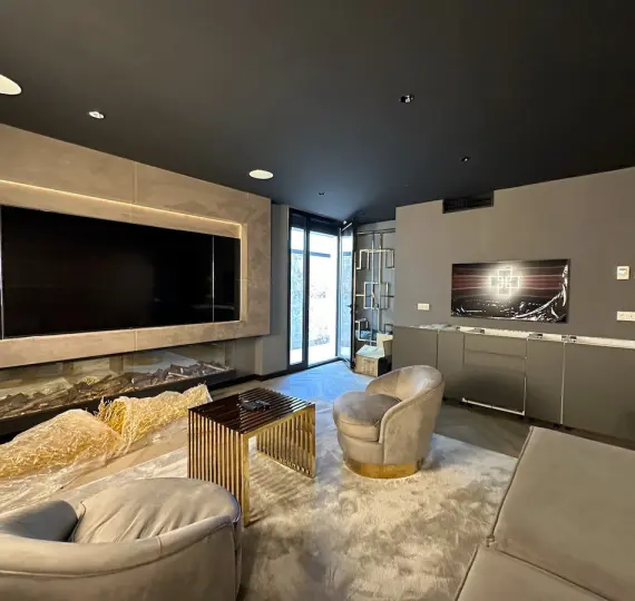 Venta de villa independiente en Estepona