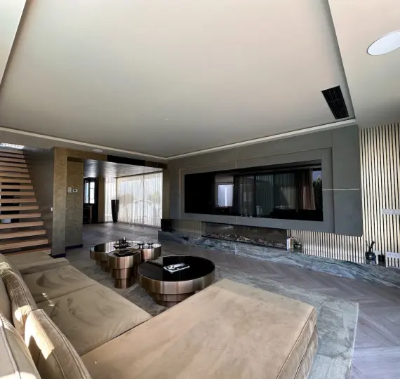 Venta de villa independiente en Estepona