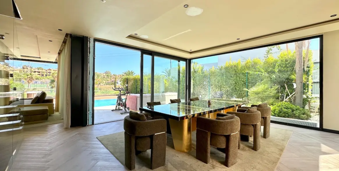 Venta de villa independiente en Estepona 20