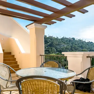 Sale of penthouse in Los Arqueros