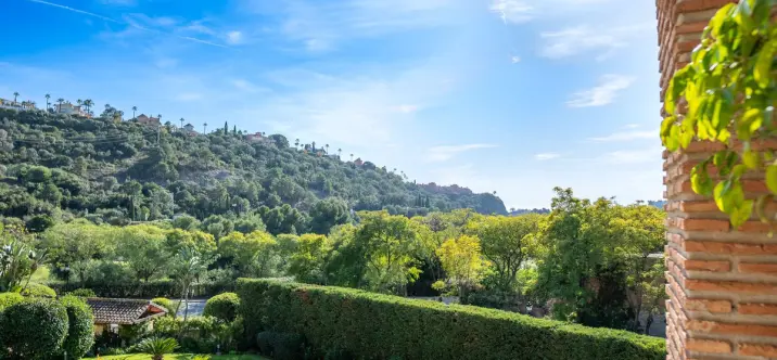 Sale of penthouse in Los Arqueros 1