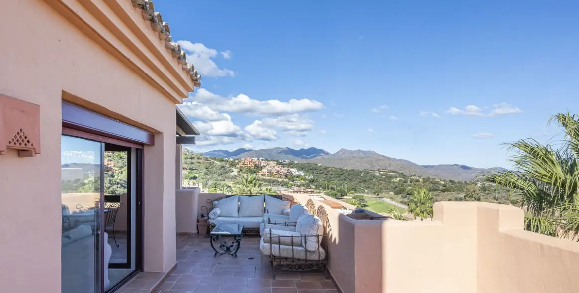 Продажа пентхауса в La Mairena 7