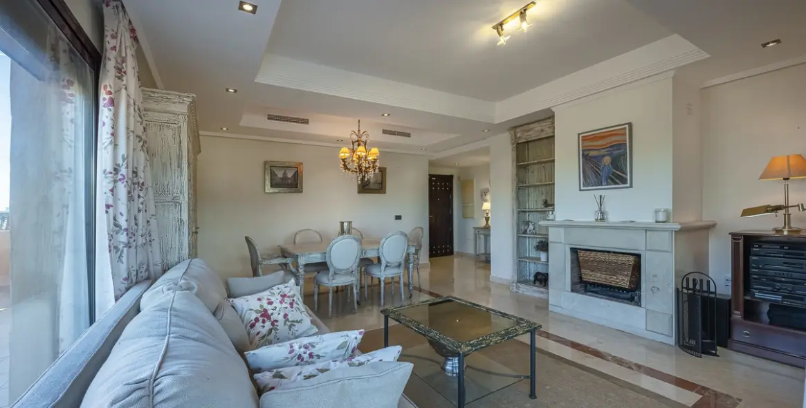 Продажа пентхауса в La Mairena 9