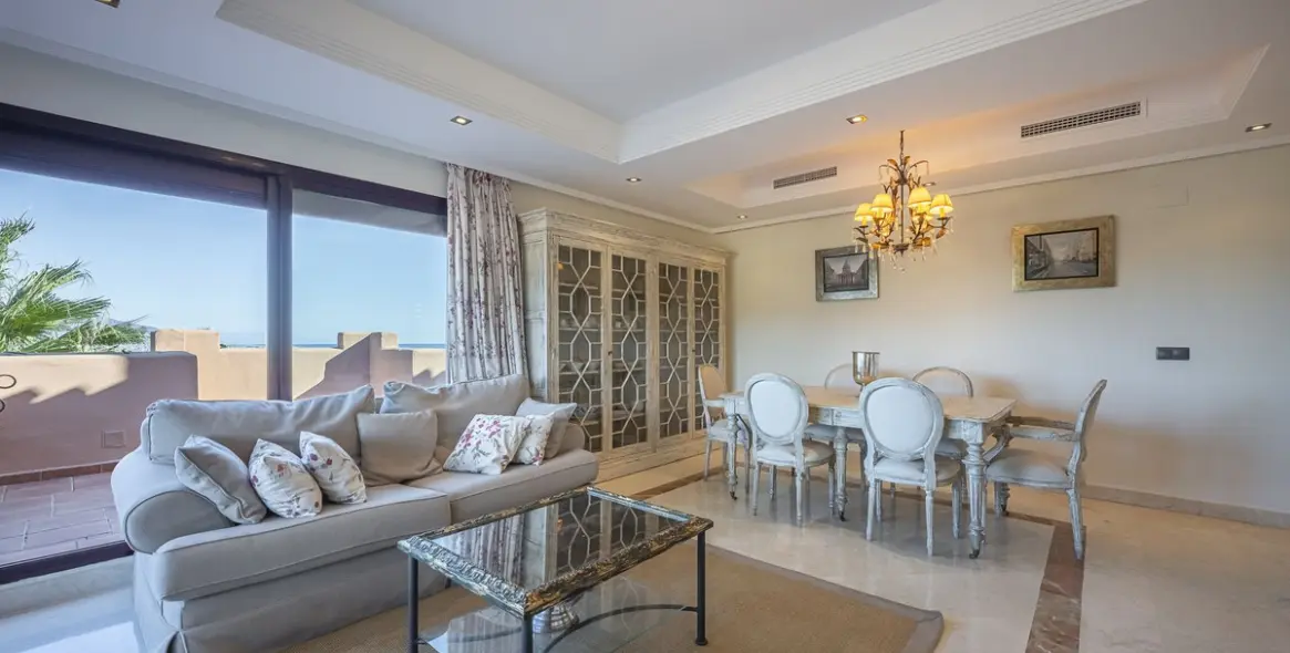 Продажа пентхауса в La Mairena 12