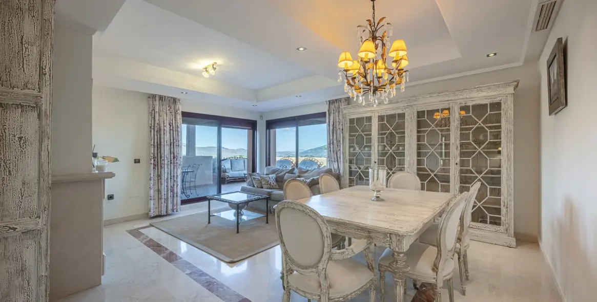 Продажа пентхауса в La Mairena 13