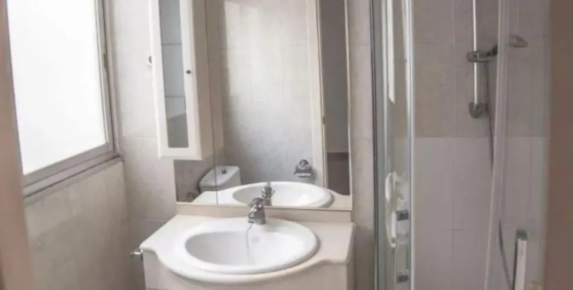 Sale of middle floor apartment in Marbella 20