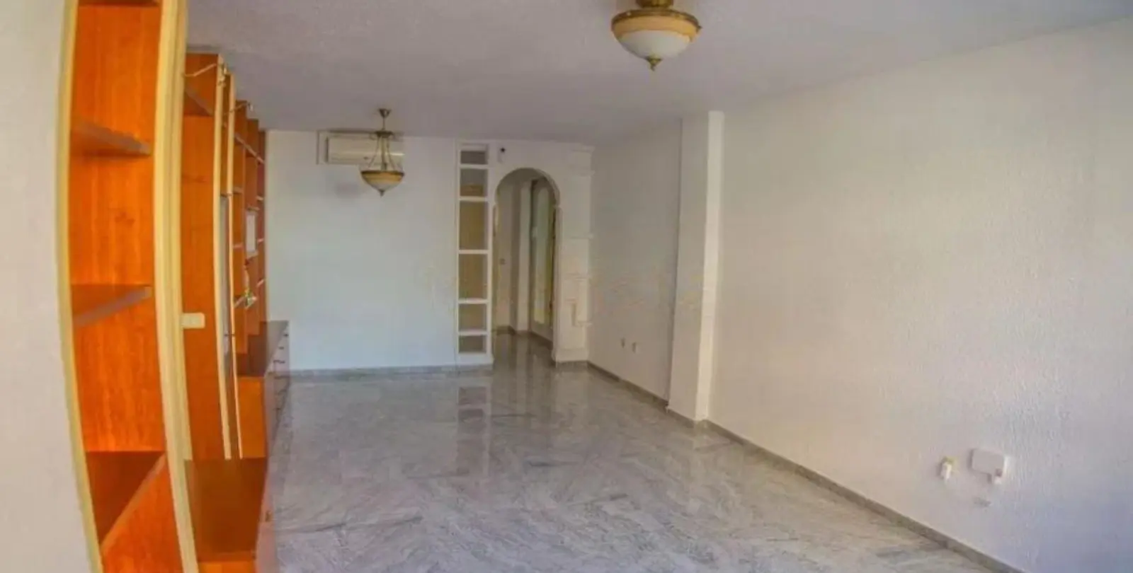 Sale of middle floor apartment in Marbella 15