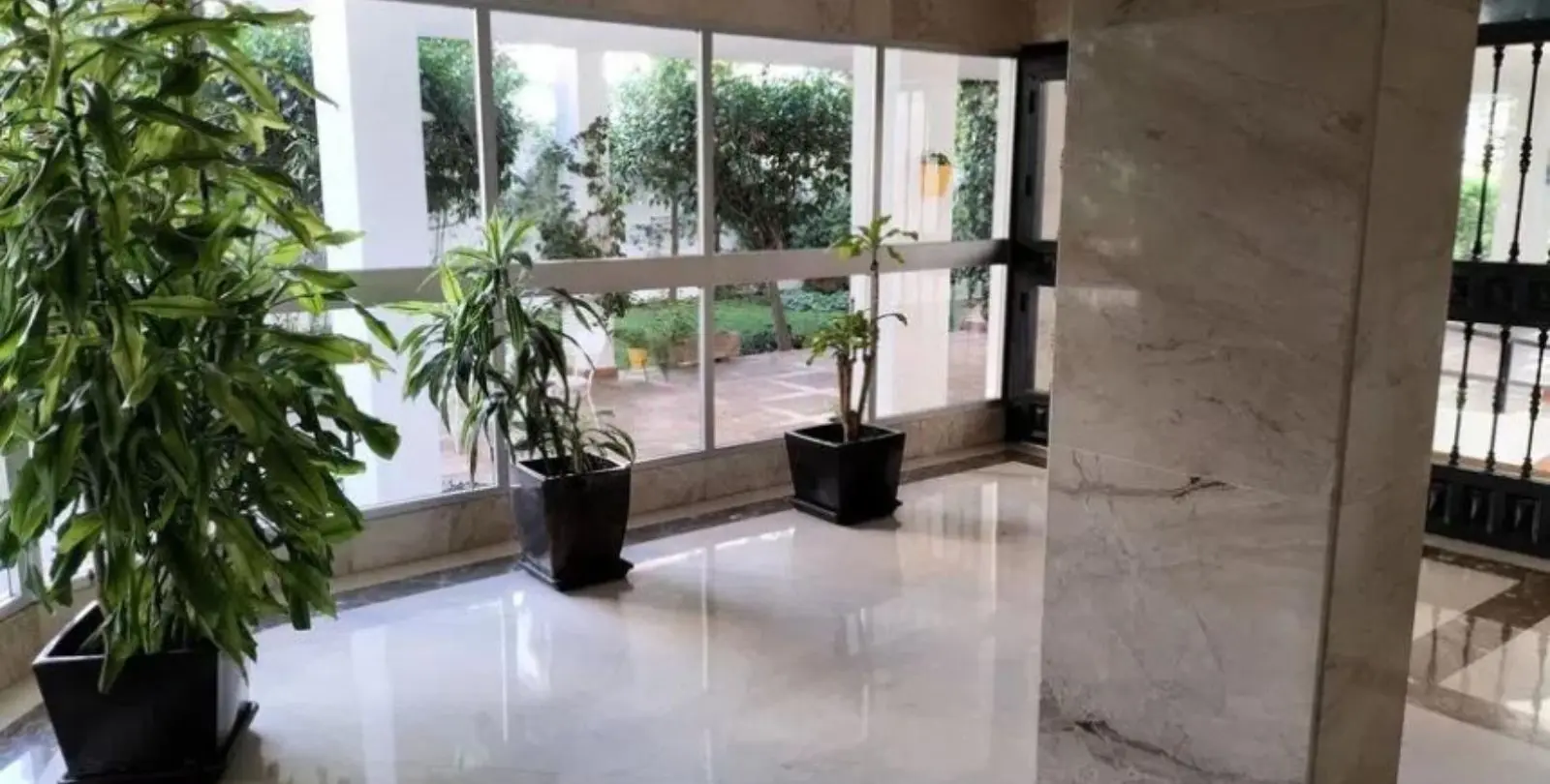 Sale of middle floor apartment in Marbella 26