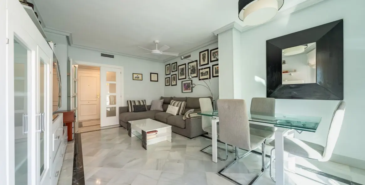 Sale of middle floor apartment in Marbella 9