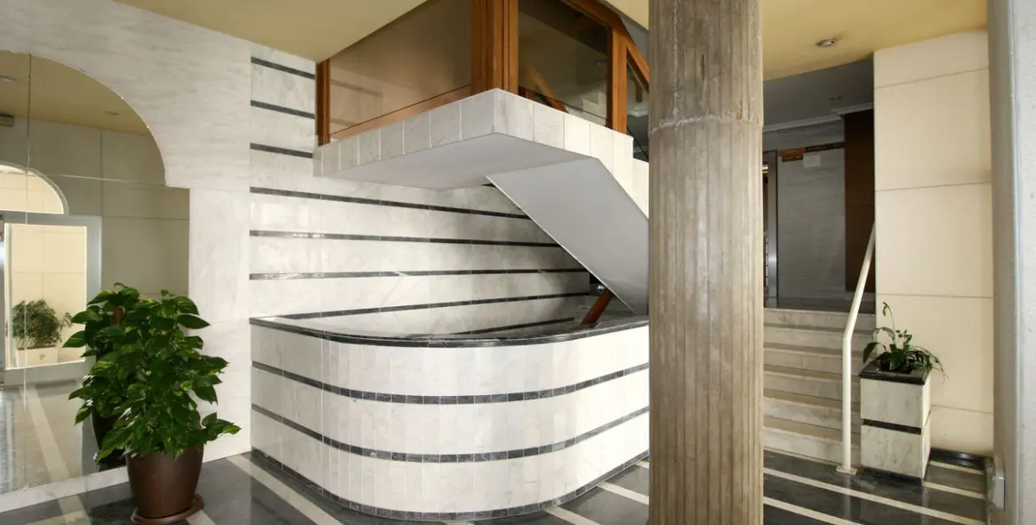 Продажа апартаментов на среднем этаже в Marbella 25