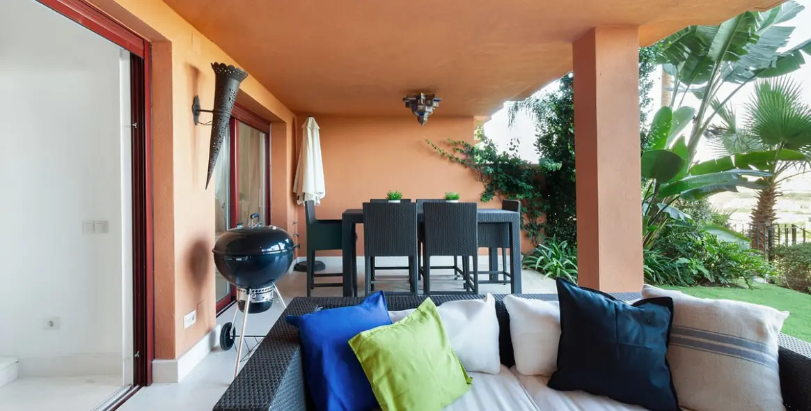 Продажа апартаментов на первом этаже в Los Flamingos 11