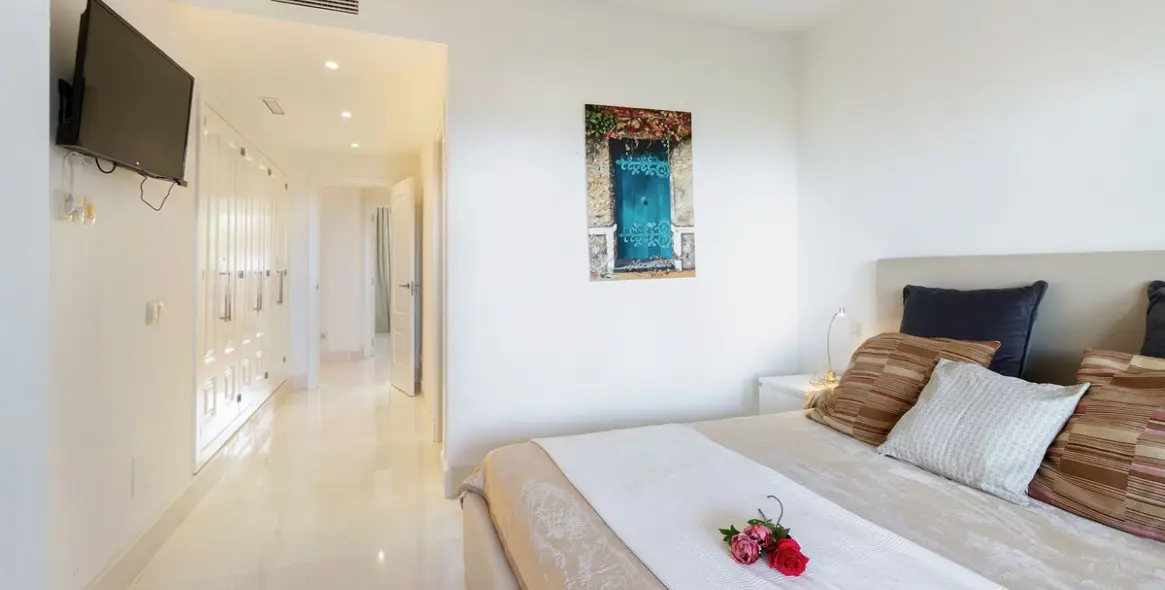 Продажа апартаментов на первом этаже в Los Flamingos 18