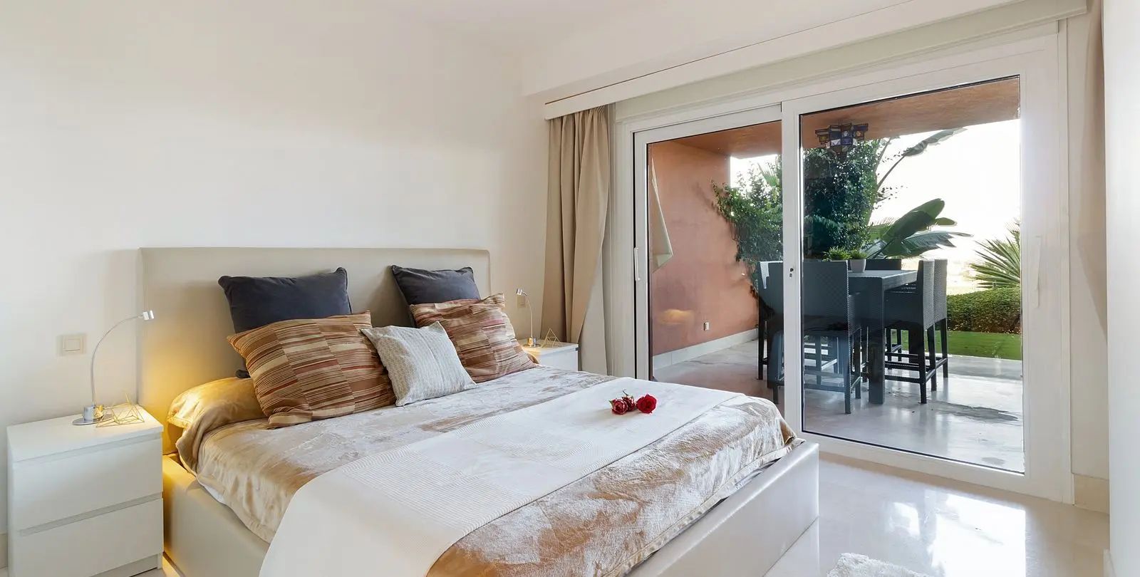 Venta de apartamento en planta baja en Los Flamingos 17