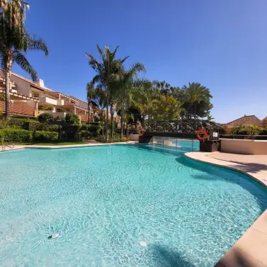 Venta de apartamento en planta baja en Río Real