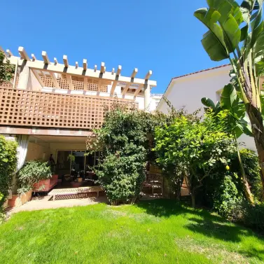 Venta de apartamento en planta baja en Río Real