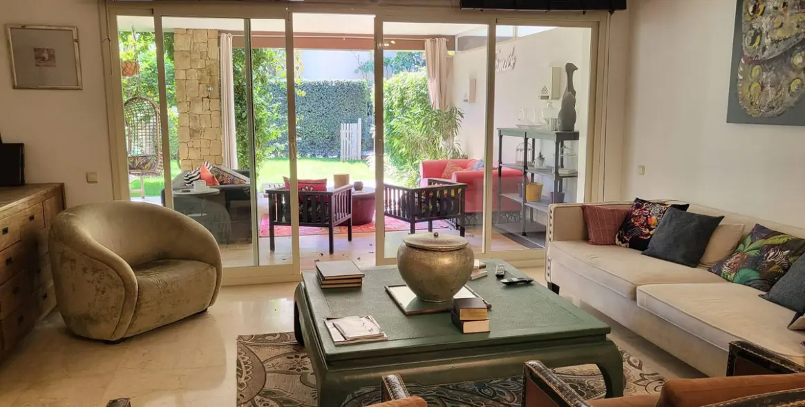 Sale of ground floor apartment in Río Real 7