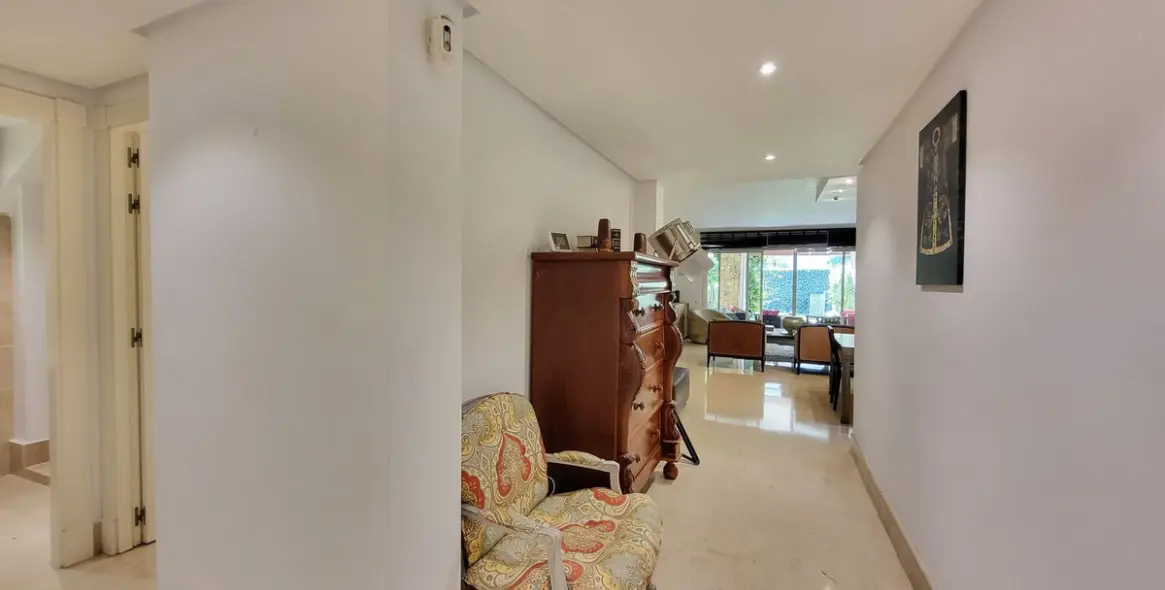 Sale of ground floor apartment in Río Real 16