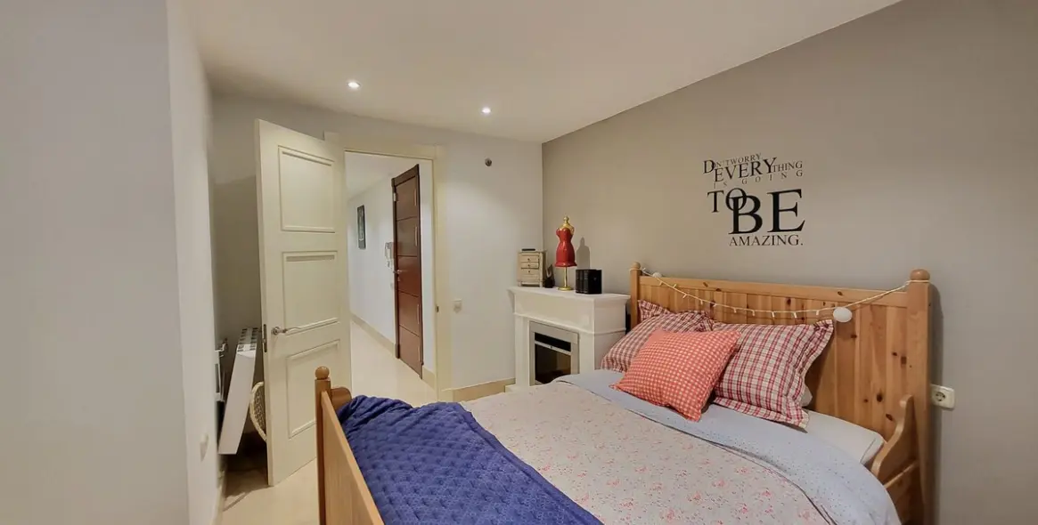 Sale of ground floor apartment in Río Real 24