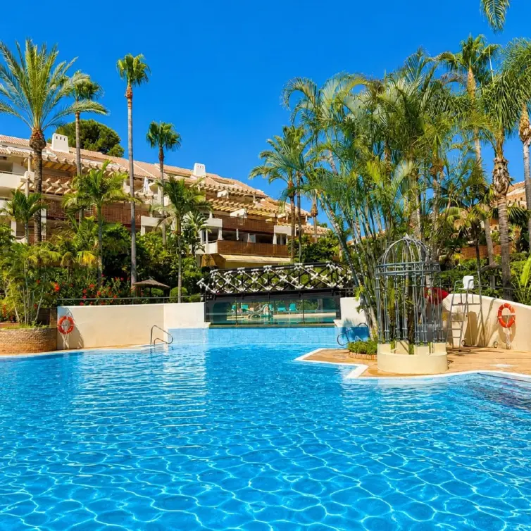 Venta de apartamento en planta baja en Río Real