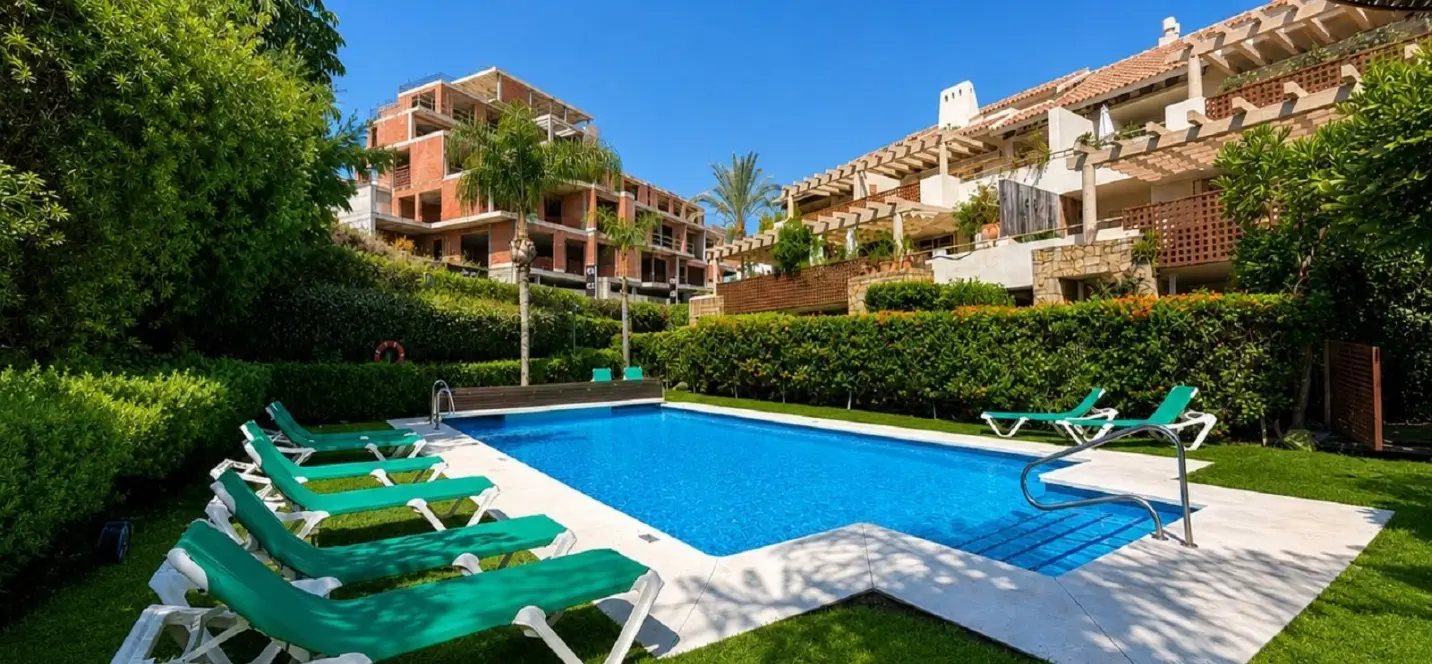 Venta de apartamento en planta baja en Río Real 2