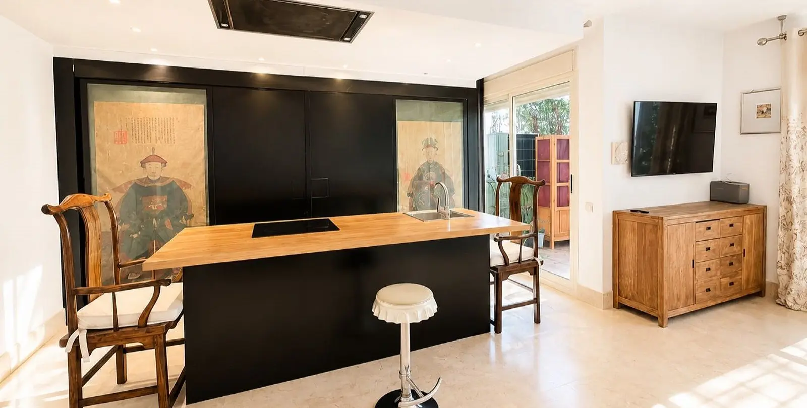 Sale of ground floor apartment in Río Real 22