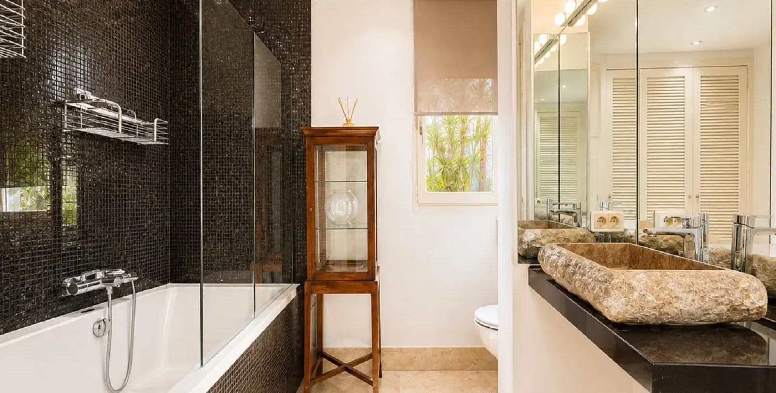 Sale of ground floor apartment in Río Real 35