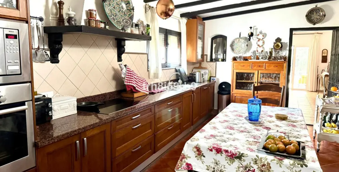 Venta de villa independiente en Atalaya 5