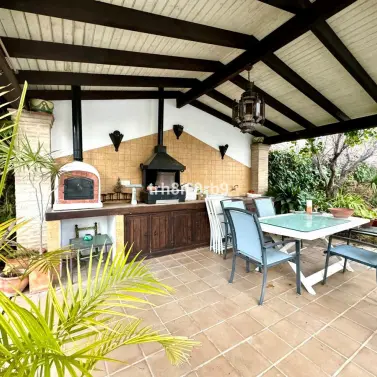 Продажа  отдельно стоящей виллы в Atalaya