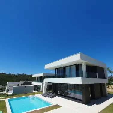 Продажа  отдельно стоящей виллы в La Duquesa